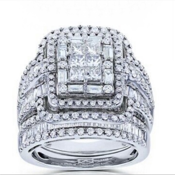 NWT LUXURY 925 sterling silver diamond engagement Ring - Picture 2 of 9